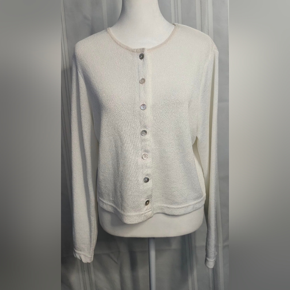 Chic Cream Button-Up Women's Cardigan